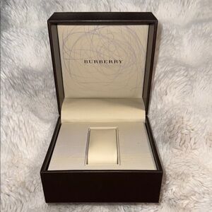BURBERRY LEATHER WATCH BOX with one of a kind Toddler Signature